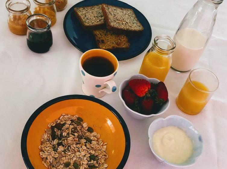 민박 117 Higgs Room With A View