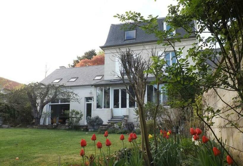 Bed and Breakfast Au Coeur De Soissons 1