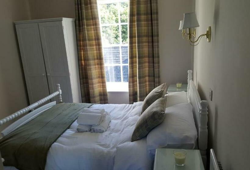 민박 Central Bar Guesthouse