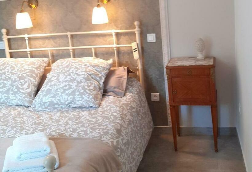 Bed and Breakfast Domaine La Garence