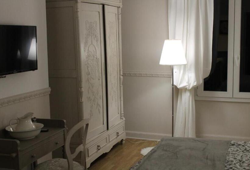 Bed and Breakfast Domaine La Garence