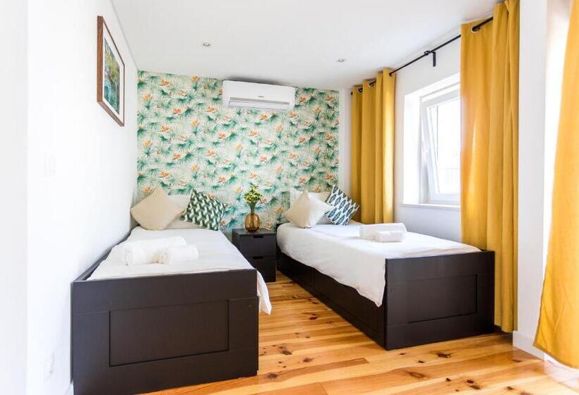 تختخواب و صبحانه Lx Design Apartment Near Congress Center