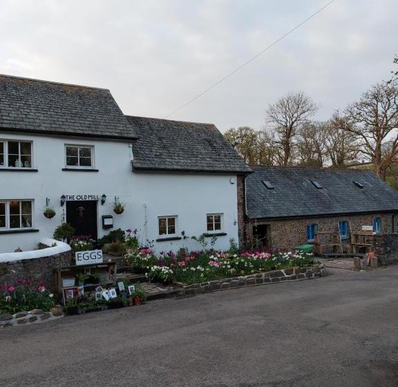 住宿加早餐  The Millers Cottage