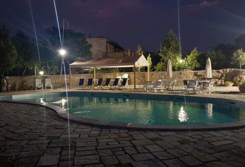 ホテル Agriturismo Petra Lucana