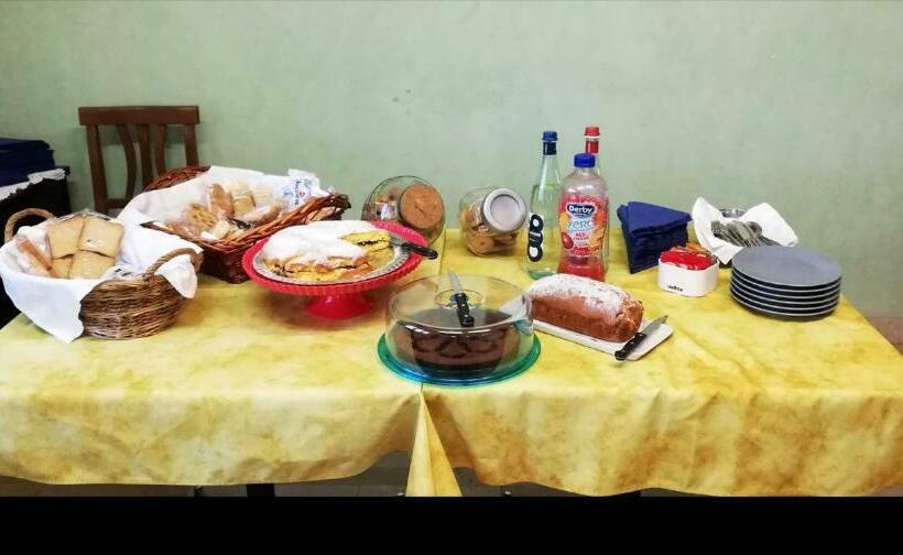 בית מלון כפרי Albergo La Rovere