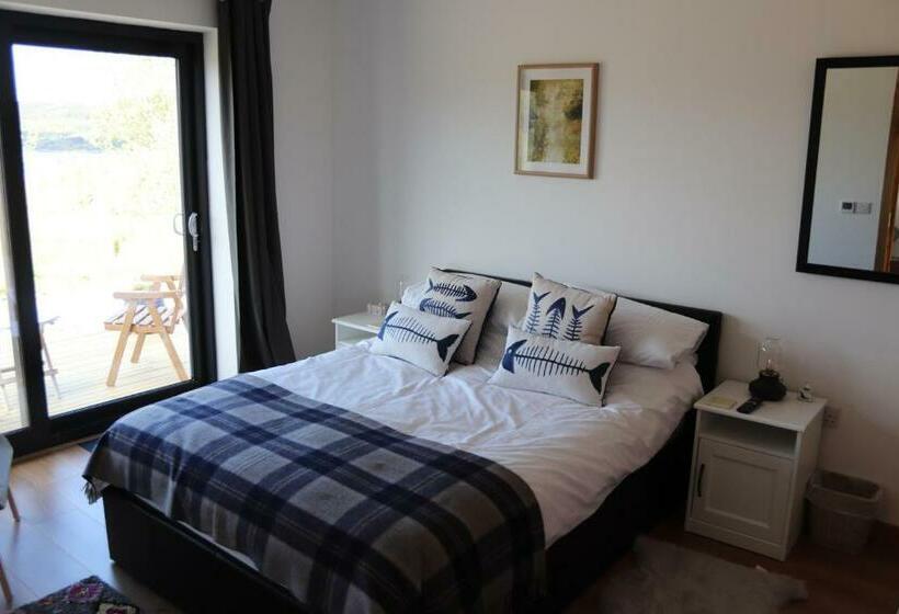 פנסיון Achnacolain Lodge