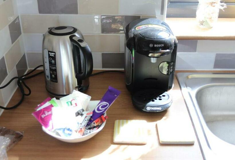 פנסיון Achnacolain Lodge