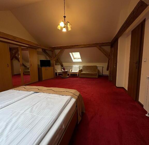 פנסיון Antique Apart