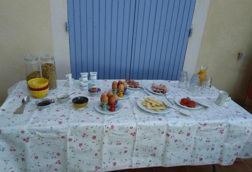 פנסיון Au Pied Du Ventoux