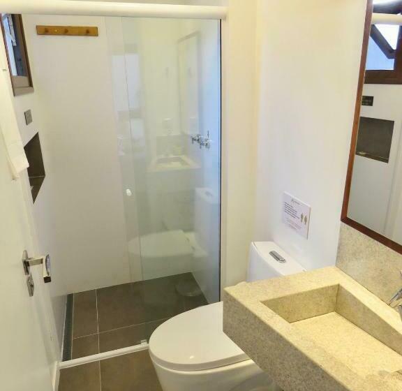 פנסיון Banzai Brava Suítes