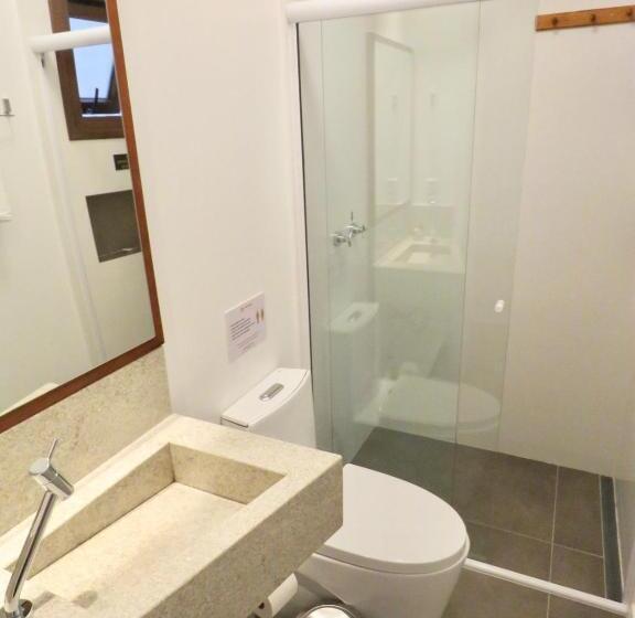 פנסיון Banzai Brava Suítes