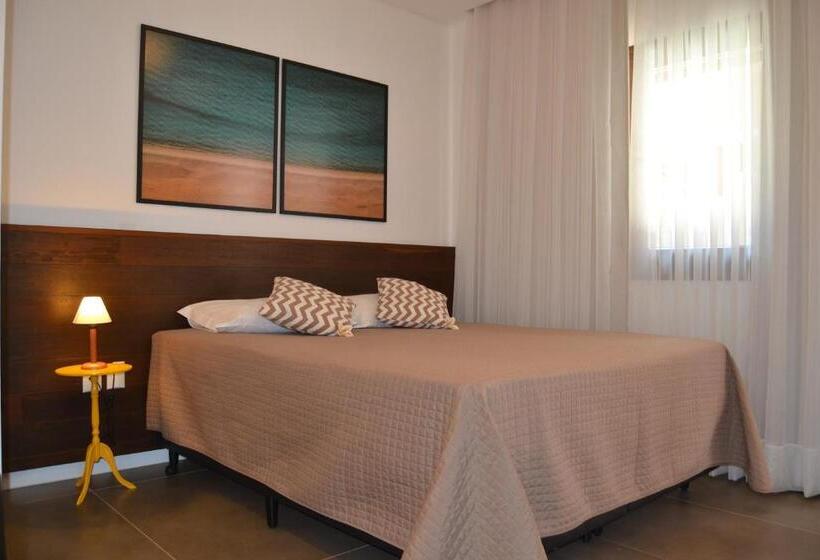 פנסיון Banzai Brava Suítes