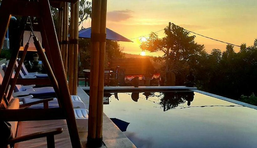 פנסיון Cantik Villa