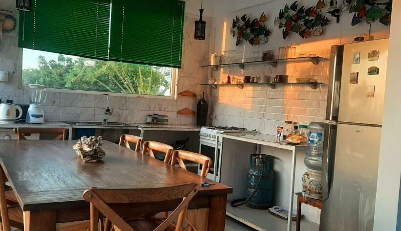 פנסיון Cantik Villa