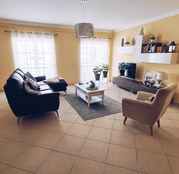 Пансион Downtown Guest House