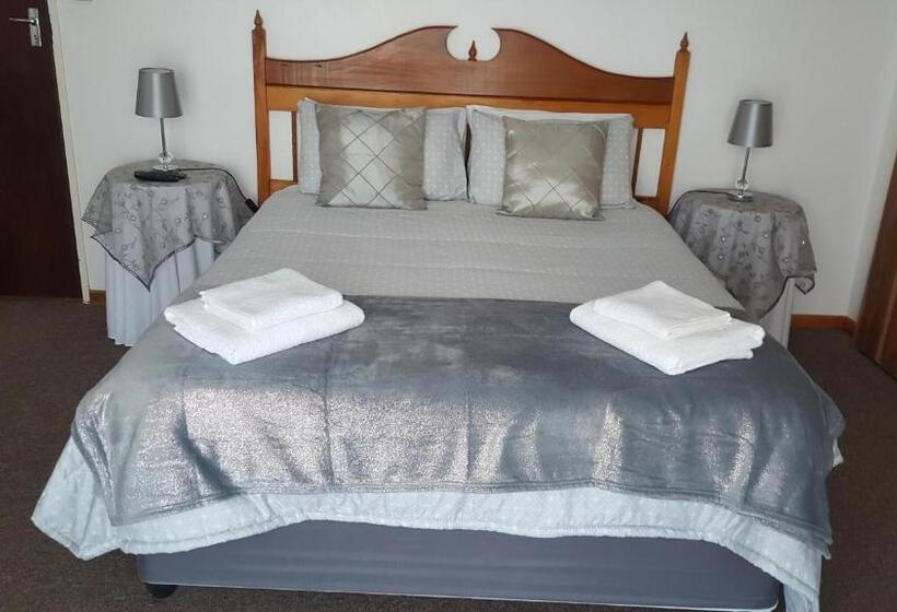 פנסיון Karoo View Guesthouse Cradock