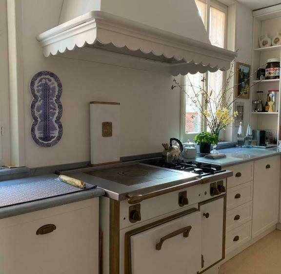 پانسیون Masnadieri 18