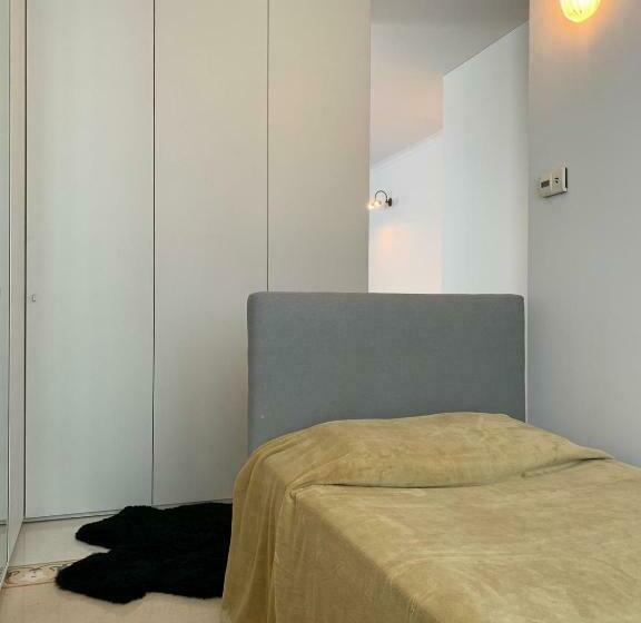 پانسیون Masnadieri 18