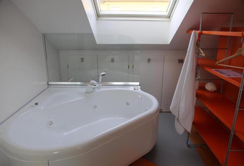 پانسیون Masnadieri 18