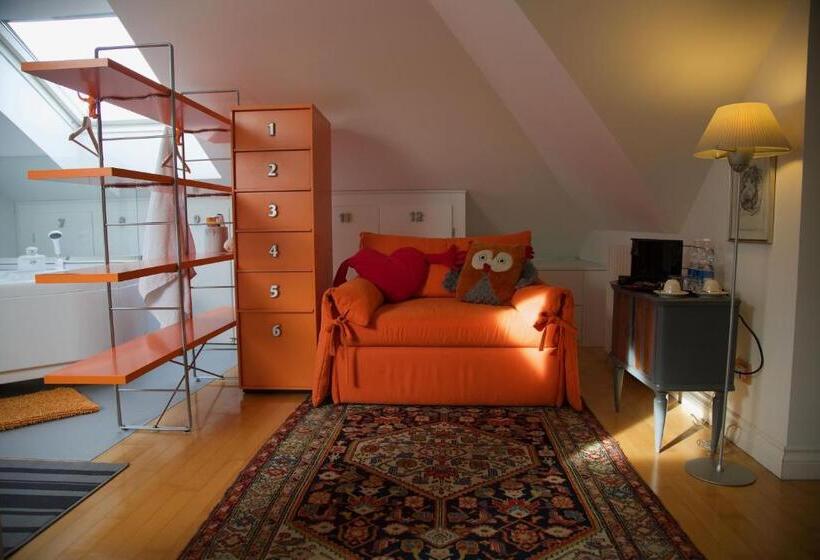 پانسیون Masnadieri 18