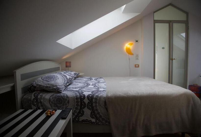 پانسیون Masnadieri 18