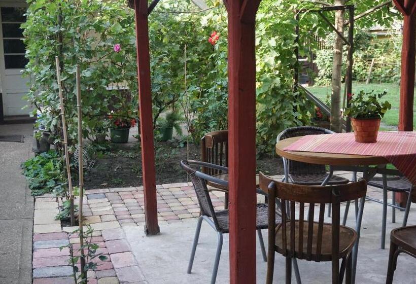 Пансион Piri Vendégház