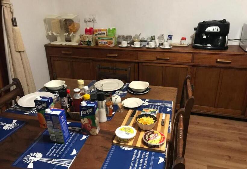 بنسيون Towerzicht Guest House