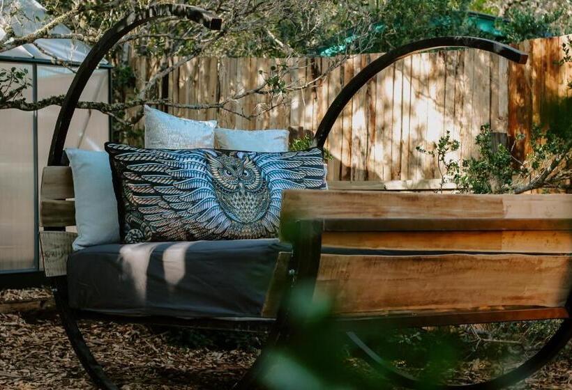 پانسیون Treedom Villas And Vardos