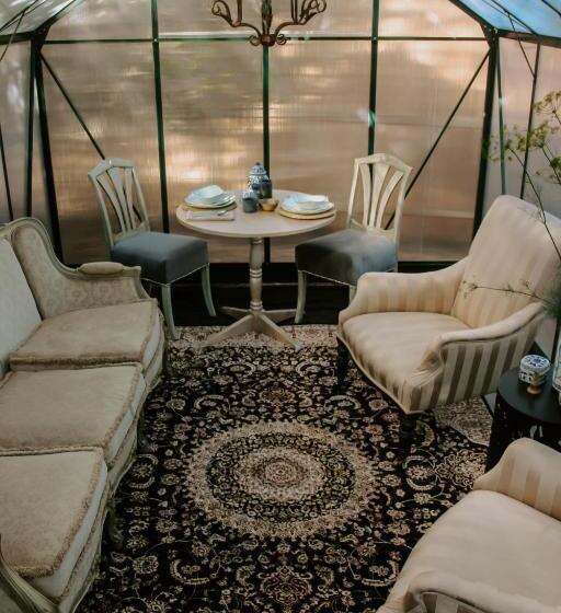 پانسیون Treedom Villas And Vardos