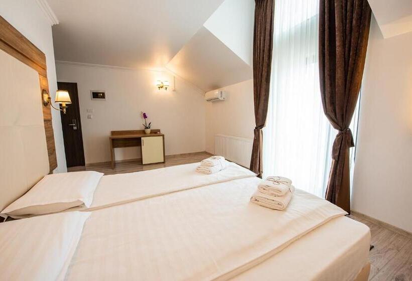 Pensiunea Carul Cu Flori