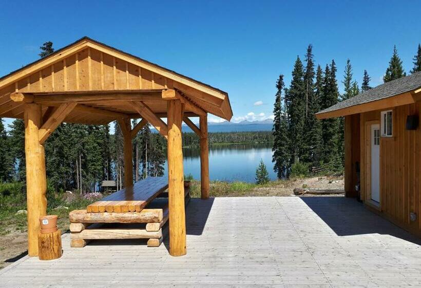 אתר נופש Red Cariboo Apartments