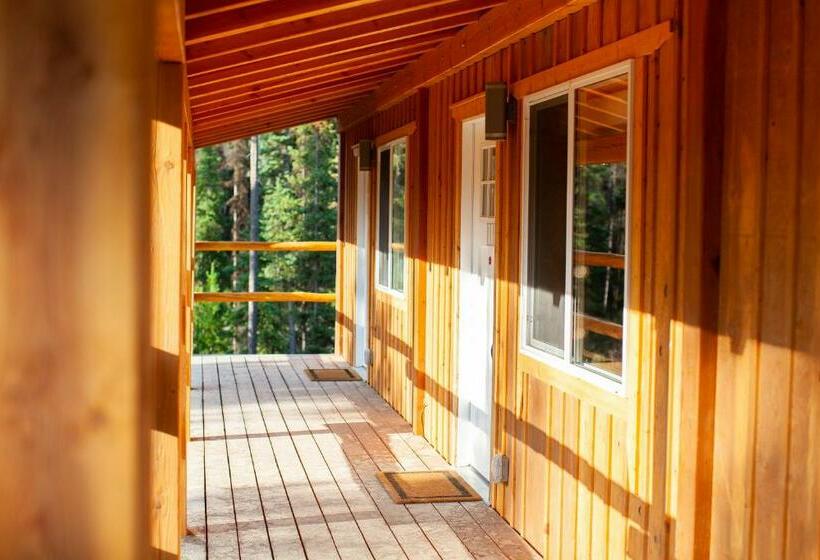 אתר נופש Red Cariboo Apartments