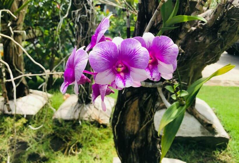 Tongatok Cliff Resort