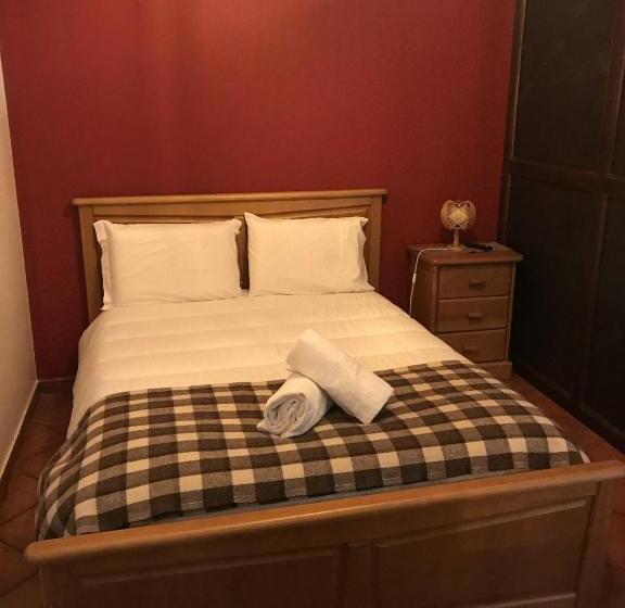 ユースホステル Alojamento De Montanha