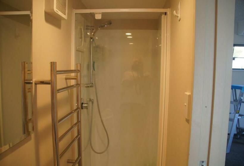 تختخواب و صبحانه 4b On Rearsby