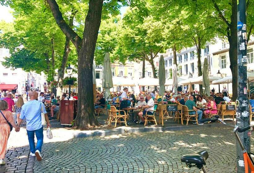 تختخواب و صبحانه Accademia00