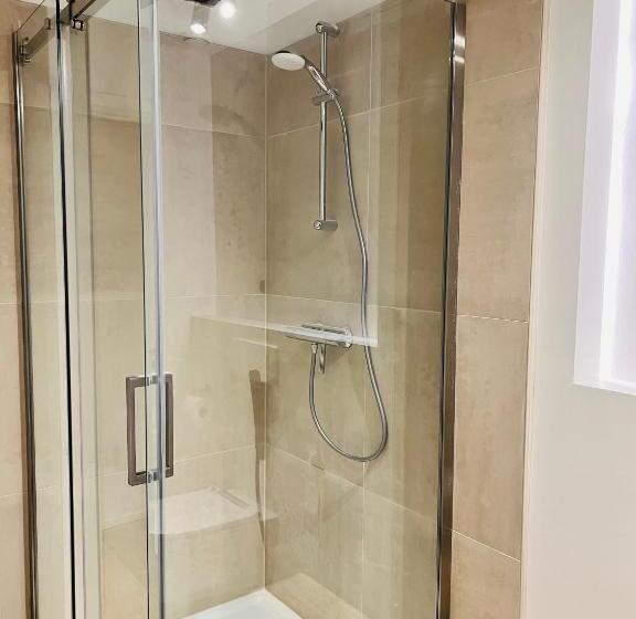 تختخواب و صبحانه Accademia00