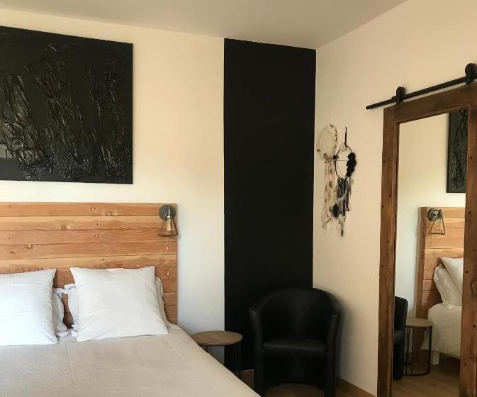 مبيت وإفطار Atelier Des Vidaux