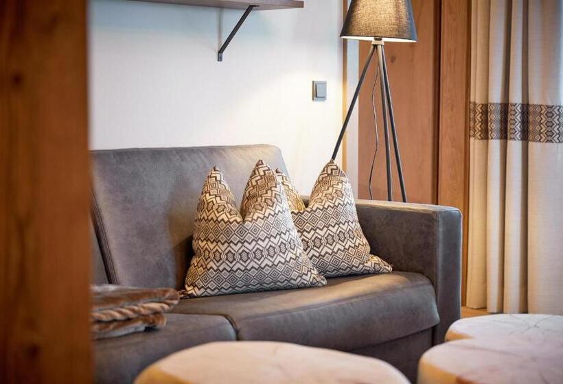 مبيت وإفطار Berglodge Grossarl