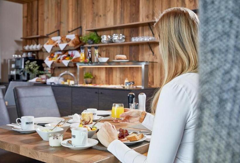 مبيت وإفطار Berglodge Grossarl