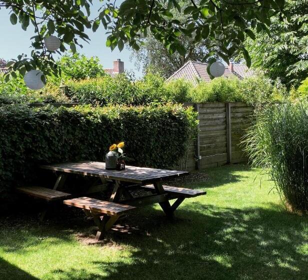 Bed And Breakfast: Bij Ons Achter