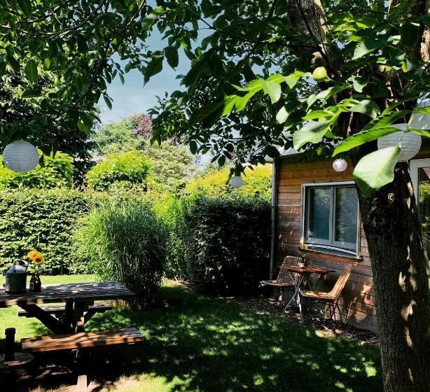 Bed And Breakfast: Bij Ons Achter