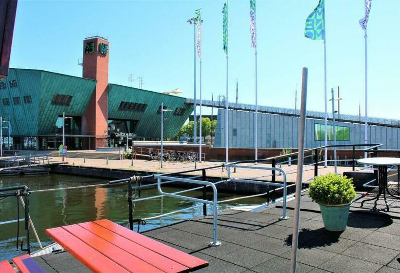 تختخواب و صبحانه Felicitas