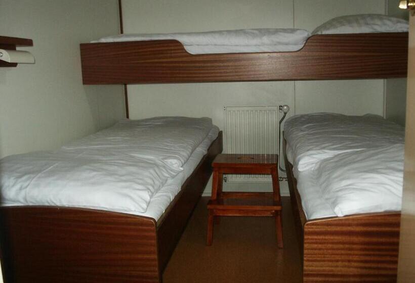 تختخواب و صبحانه Felicitas