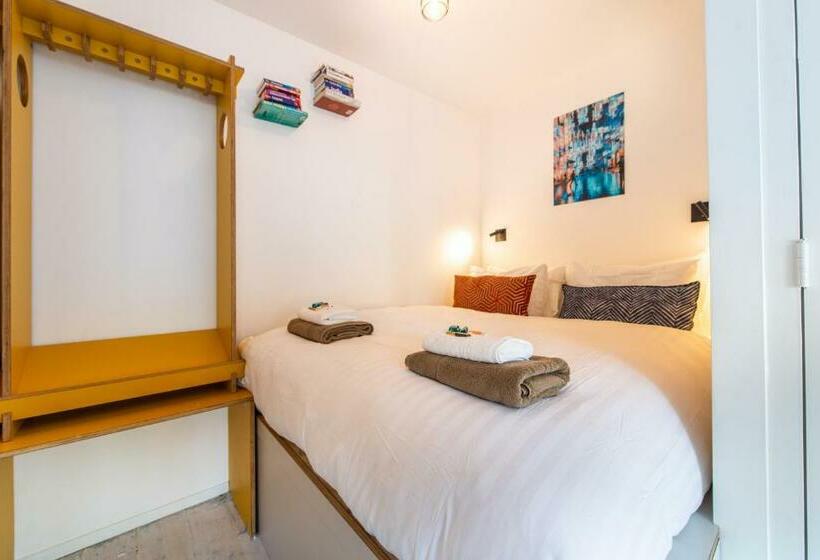 مبيت وإفطار Prinsengracht Canal Studios