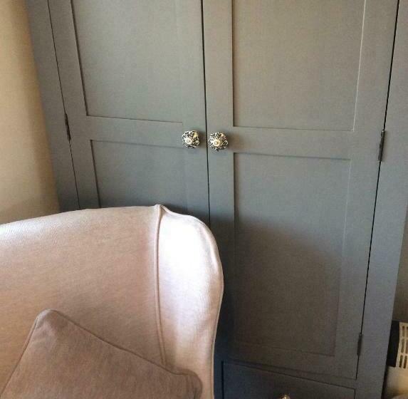 住宿加早餐  The Poplars