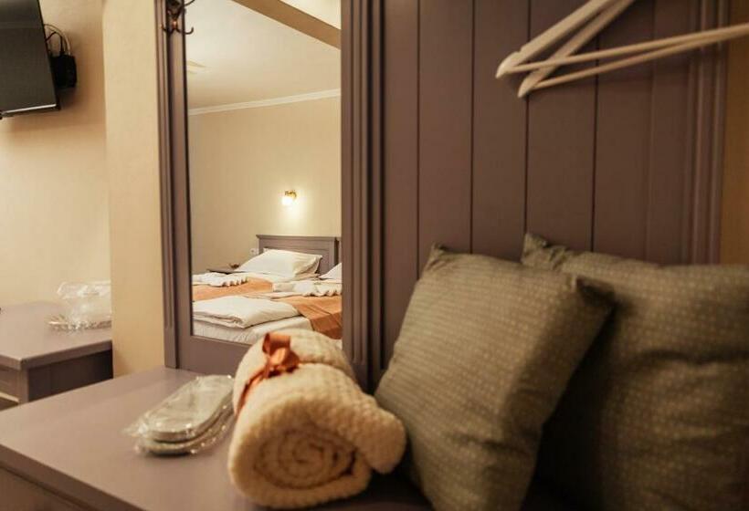 مبيت وإفطار Vén Diófa