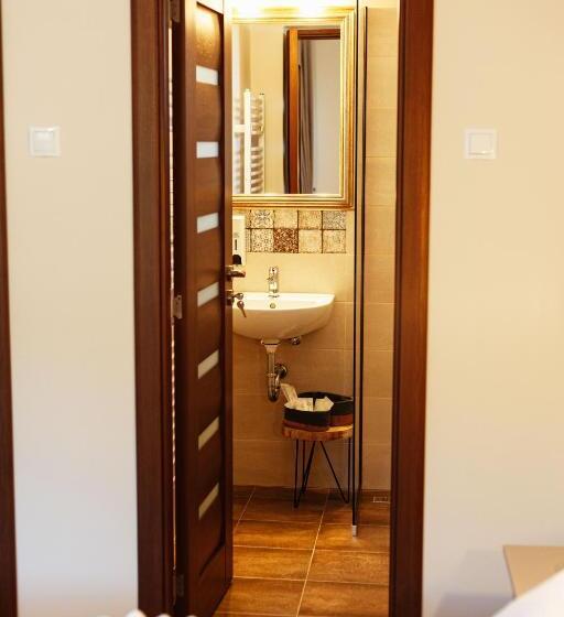 مبيت وإفطار Vén Diófa