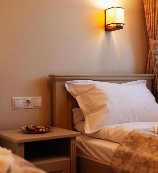 مبيت وإفطار Vén Diófa