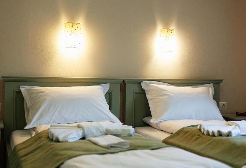 مبيت وإفطار Vén Diófa